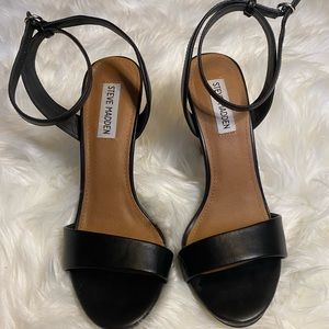 EUC Steve Madden Reno 4” Stiletto